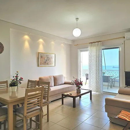 Beachfront 269 Apartment Sarandë