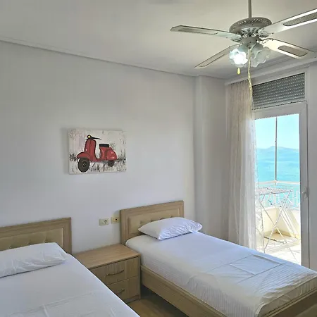 Beachfront 269 Apartment